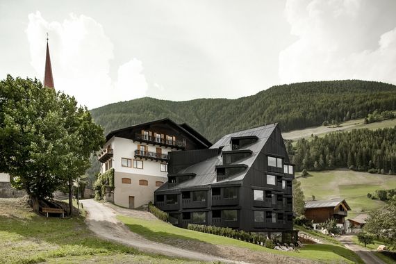 Il Bühelwirt,  un edificio che racconta delle storie.